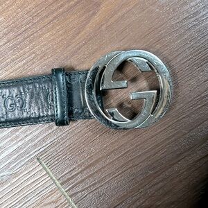 Black Gucci belt size 32